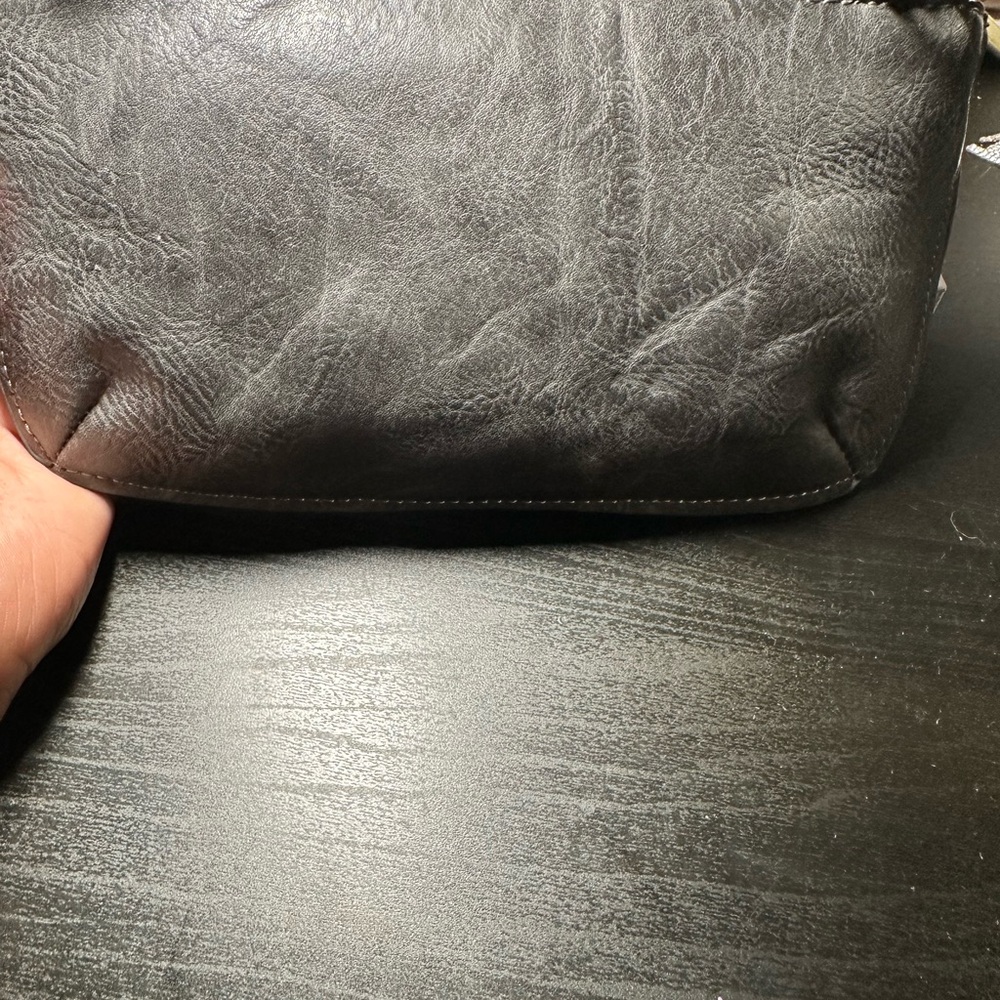 JoyLab Gray Textured Clutch - Picture 2 of 6